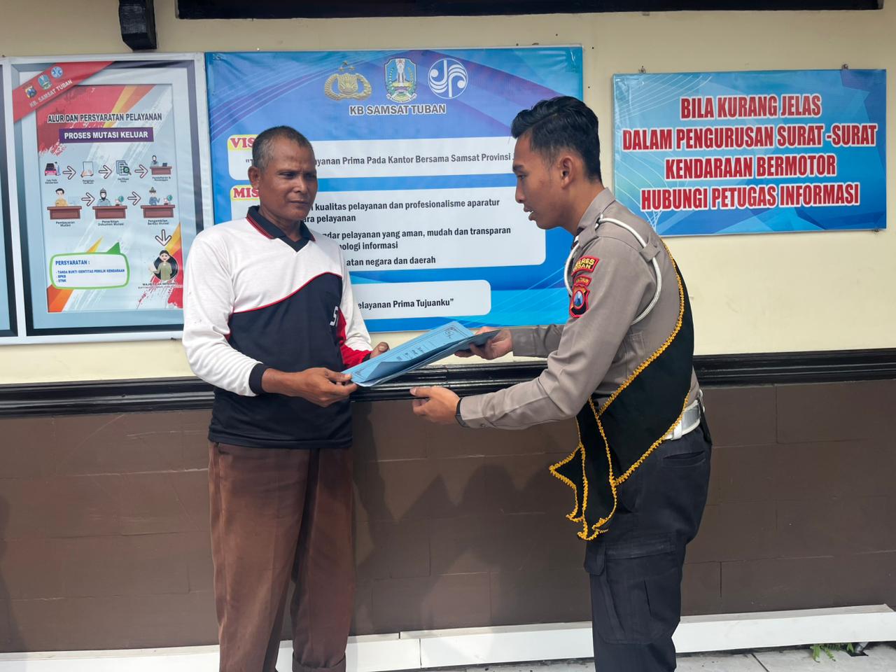 Warga Merasa Terbantu, Polantas Menyapa Permudah Urus Dokumen Kendaraan