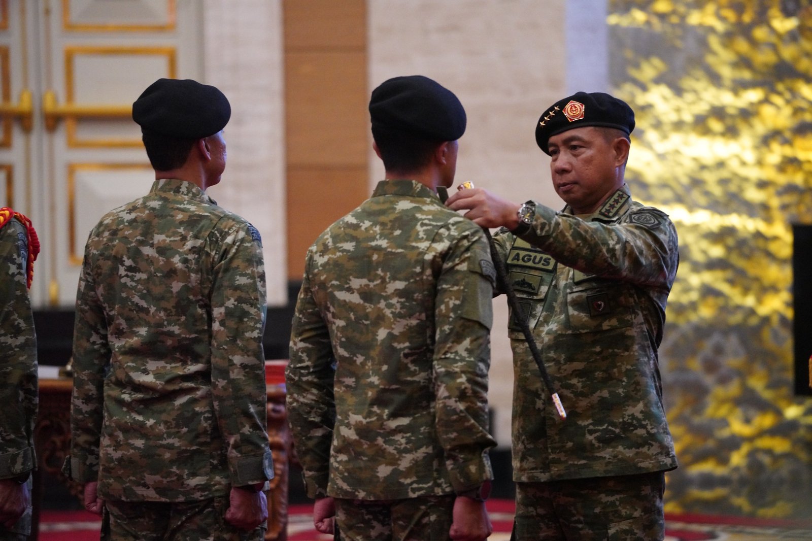 Panglima TNI Pimpin Sertijab, Pelantikan Kaster TNI dan Terima Laporan Korps Kenaikan Pangkat Pati TNI Panglima TNI Pimpin Sertijab, Pelantikan Kaster TNI dan Terima Laporan Korps Kenaikan Pangkat Pati TNI