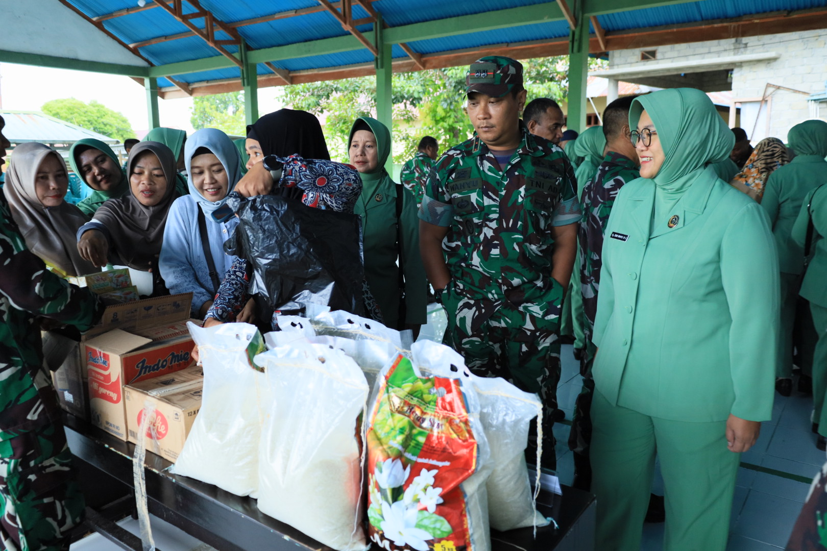 Jelang Lebaran, Kodim 1505/Tidore Gelar Bazar Ramadhan TNI untuk Prajurit dan Masyarakat