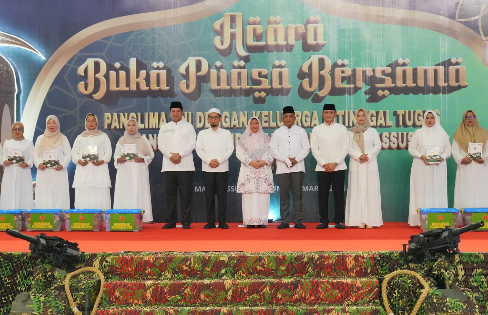 Buka Puasa Bersama Keluarga Prajurit dan Warakawuri Kopassus, Pererat Kebersamaan dan Solidaritas dalam Momen Ramadhan Buka Puasa Bersama Keluarga Prajurit dan Warakawuri Kopassus, Pererat Kebersamaan dan Solidaritas dalam Momen Ramadhan