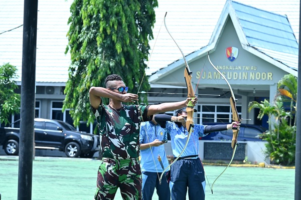 Meriah dan Penuh Kebersamaan, Lomba Panahan Warnai HUT ke-80 TNI AU di Lanud Sjamsudin Noor