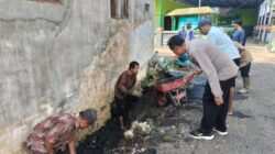 Wujudkan Indonesia Asri, Tiga Pilar Kelurahan Sumbertaman Kerja Bakti Bersihkan Saluran Air