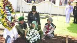 Bentuk Penghormatan Negara, Panglima TNI Pimpin Upacara Pemakaman Militer