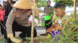 Gerakan Indonesia ASRI : Polres Probolinggo Gelar Aksi Penghijauan Pulihkan Lahan Kritis