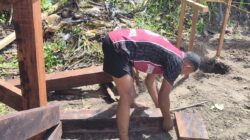 Satgas TMMD Bangun Fasilitas 5 Unit MCK Umum untuk Warga Kampung Keakwa