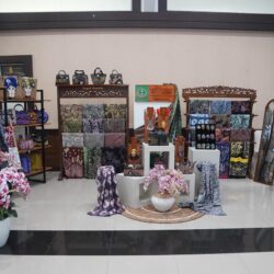 Merajut Harapan dengan Sasirangan, Kisah Humanis Persit yang Menjaga Warisan dan Menguatkan Kemandirian