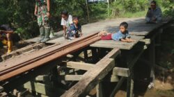 Sinergi TNI dan Rakyat, Pemasangan Bronjong Jembatan TMMD Ke-128 di Gunung Telihan Dikebut