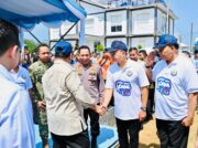 Panglima TNI Dampingi Presiden RI Prabowo Subianto Panen Raya Udang di Kebumen