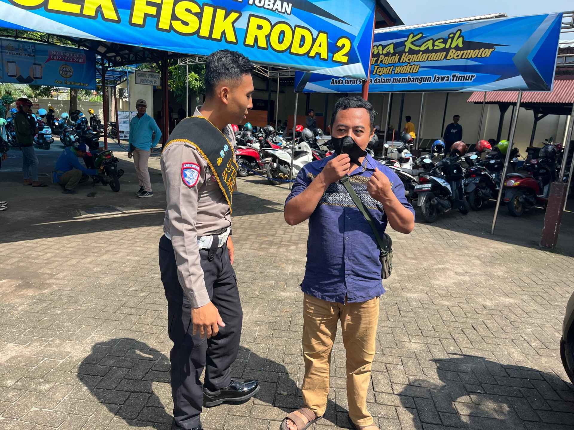 Tak Disangka, Program Polantas Tuban Menyapa Jadi Tempat Warga Tuban Bertanya Soal SIM STNK BPKB