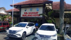 Sinergi Petugas Samsat kacok malang kota . Dalam Memberikan Pelayanan Prima Dan Humanis Bagi Wajib Pajak