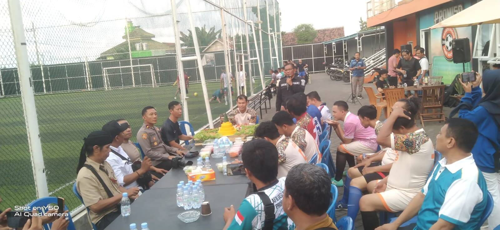 Peringati Hari Pers Sedunia, Polres Probolinggo Kota Gelar Piramida Di Lapangan Mini Soccer Kedupok