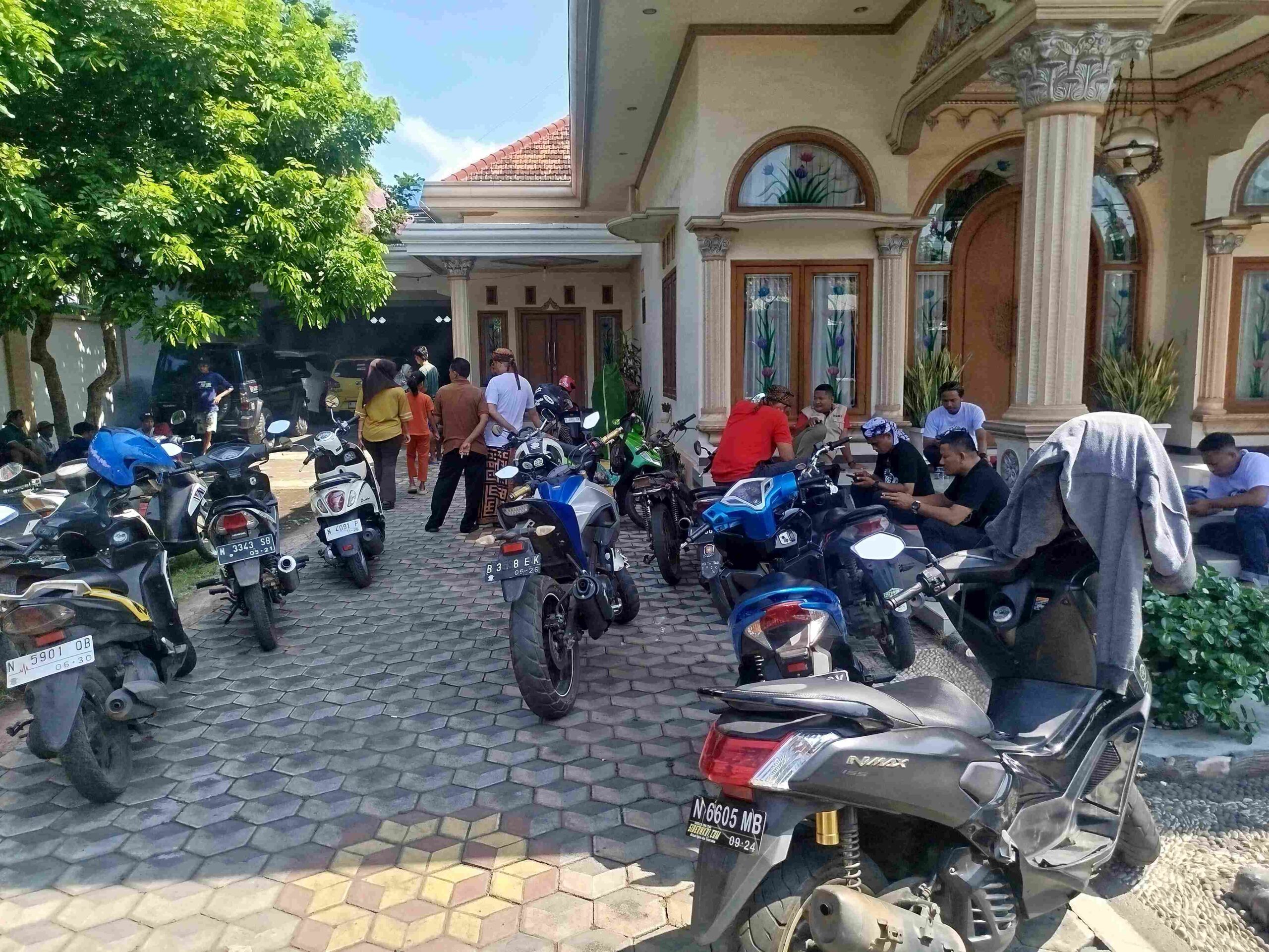 AWPR Berbagi Daging Kurban Idul Adha 1447 H, Wujud Sinergi Bersama Pemerintah Kota, Polres Dan Kodim 0820 Probolinggo AWPR Berbagi Daging Kurban Idul Adha 1447 H, Wujud Sinergi Bersama Pemerintah Kota, Polres Dan Kodim 0820 Probolinggo