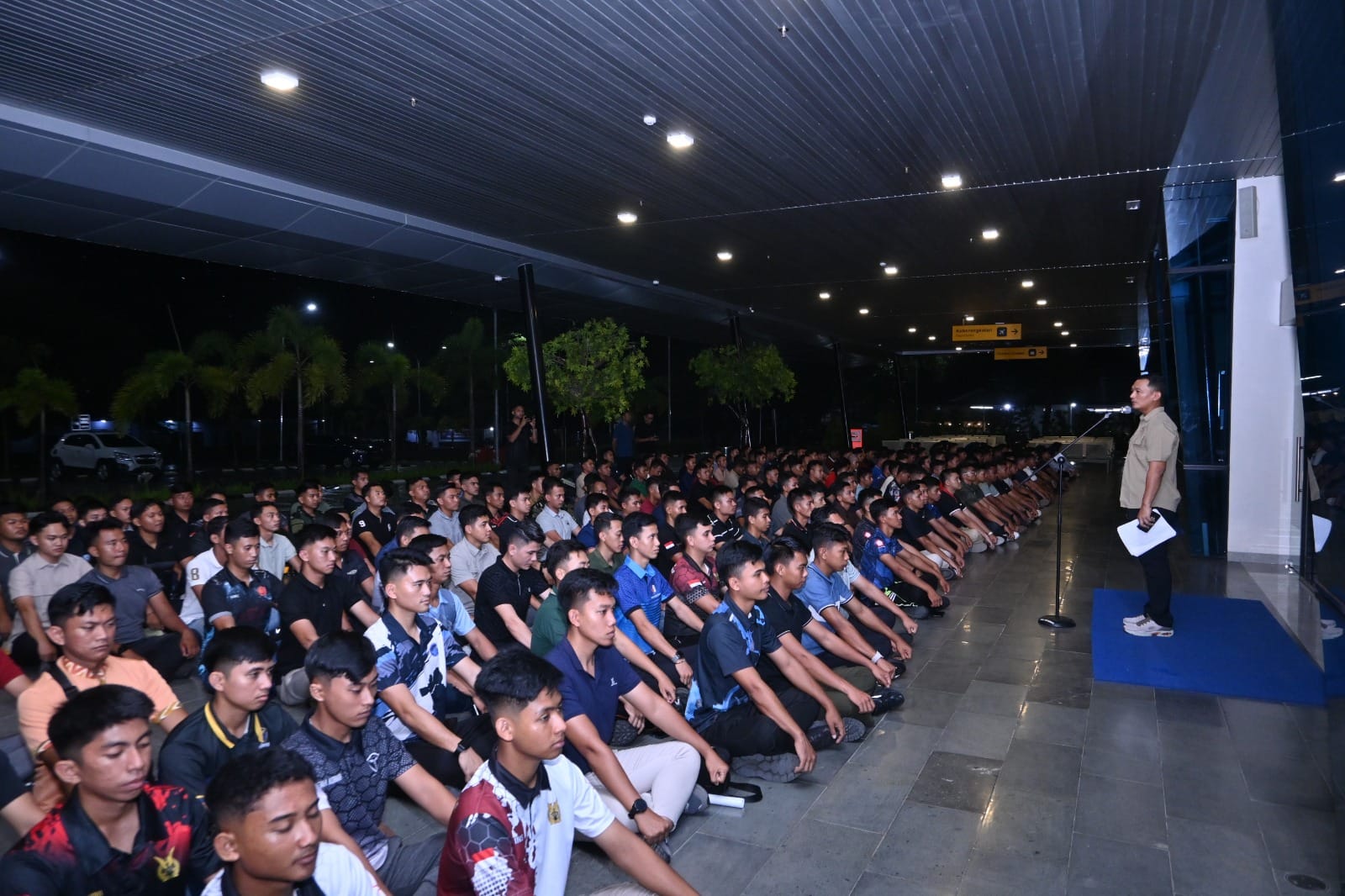 Cegah Penyalahgunaan Narkoba dan LGBT, Lanud Sultan Hasanuddin Gelar Apel Malam dan Tes Urine Prajurit Bujangan