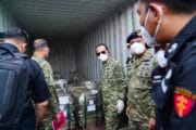 Kasum TNI Tinjau Pemeriksaan Kontainer Mineral Hasil Penindakan TNI AL di Batam