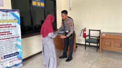 Polantas Tuban Diserbu Pertanyaan Warga, Dari SIM Kedaluwarsa hingga BPKB Kendaraan Bekas