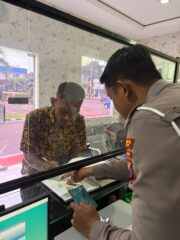 Polantas Tuban Membuat Warga Tenang, Semua Pertanyaan SIM dan BPKB Dijawab Langsung
