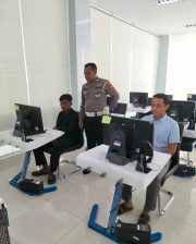 SIM Hampir Habis, Warga Tuban Temukan Jawaban Tak Terduga Saat Bertemu Polantas Tuban di Jalan
