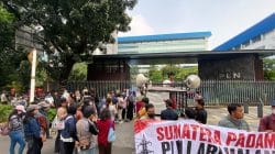 Puluhan Massa Turun ke Jalan, PLN Didesak Buka Fakta Sebenarnya di Balik Blackout Sumatera