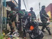 Semangat Gotong Royong, Kodim 1710/Mimika Bersihkan Lingkungan Bersama Masyarakat