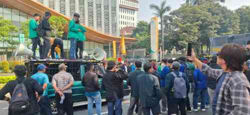 Demo BEM Persatuan Indonesia di Jakarta, Tuntut Transparansi Anggaran Negara Demo BEM Persatuan Indonesia di Jakarta, Tuntut Transparansi Anggaran Negara