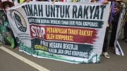 Ratusan Massa Duduki Sementara Depan TVRI, Aksi KNARA Tunggu Instruksi Korlap