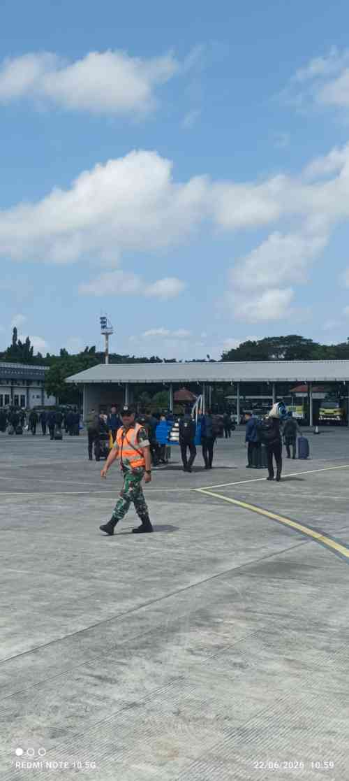 Pergerakan Senyap Paspampres di Juanda, Pengamanan RI 1 Masuki Tahap Awal Pergerakan Senyap Paspampres di Juanda, Pengamanan RI 1 Masuki Tahap Awal