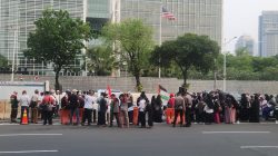 Poster ‘1000 Days of Genocide’ Warnai Aksi AWG di Jakarta, Seruan Bela Palestina Kembali Menggema