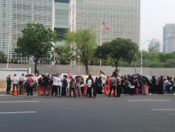 Poster ‘1000 Days of Genocide’ Warnai Aksi AWG di Jakarta, Seruan Bela Palestina Kembali Menggema