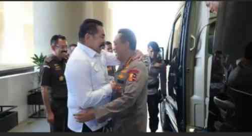Dikawal Pejabat Tinggi Mabes Polri, Kapolri Sambangi Kejagung Bahas Isu Strategis Nasional