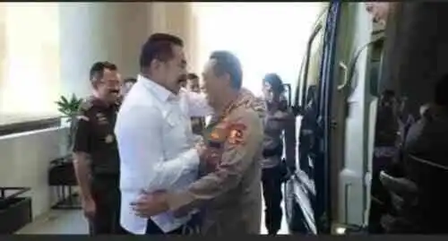 Dikawal Pejabat Tinggi Mabes Polri, Kapolri Sambangi Kejagung Bahas Isu Strategis Nasional