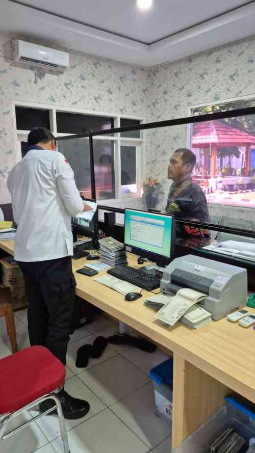 Polantas Tuban Jemput Bola, Pelayanan SIM, STNK, dan BPKB Dekatkan Polisi dengan Warga Tuban