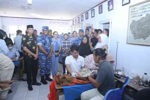 Lanud Sultan Hasanuddin Gelar Khitanan Massal Peringati Hari Bakti ke-79 TNI AU di Takalar Lanud Sultan Hasanuddin Gelar Khitanan Massal Peringati Hari Bakti ke-79 TNI AU di Takalar