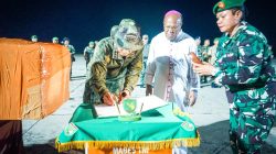 Penghormatan Terakhir bagi Pilot PT AMA, Pangkogabwilhan III Kawal Penyerahan Jenazah di Lanud Silas Papare Penghormatan Terakhir bagi Pilot PT AMA, Pangkogabwilhan III Kawal Penyerahan Jenazah di Lanud Silas Papare
