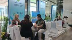 Resiliensi Ekonomi Indonesia di Tengah Tantangan Global Resiliensi Ekonomi Indonesia di Tengah Tantangan Global