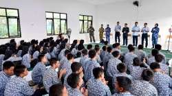 Dari Rasa Ingin Tahu Hingga Cita-Cita, Lanud Sjamsudin Noor Dekatkan Dunia TNI AU Dengan Siswa SRMP 20 Budi Luhur