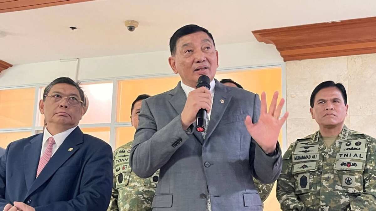 Strategi Penanganan Kebakaran Hutan di Indonesia Menhan Sjafrie Sebut Suku Dayak Bakal Dapat Privilege Masuk TNI, Apa Saja?