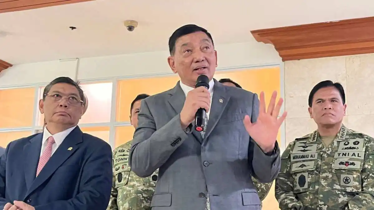 Menhan Sjafrie Sebut Suku Dayak Bakal Dapat Privilege Masuk TNI, Apa Saja?