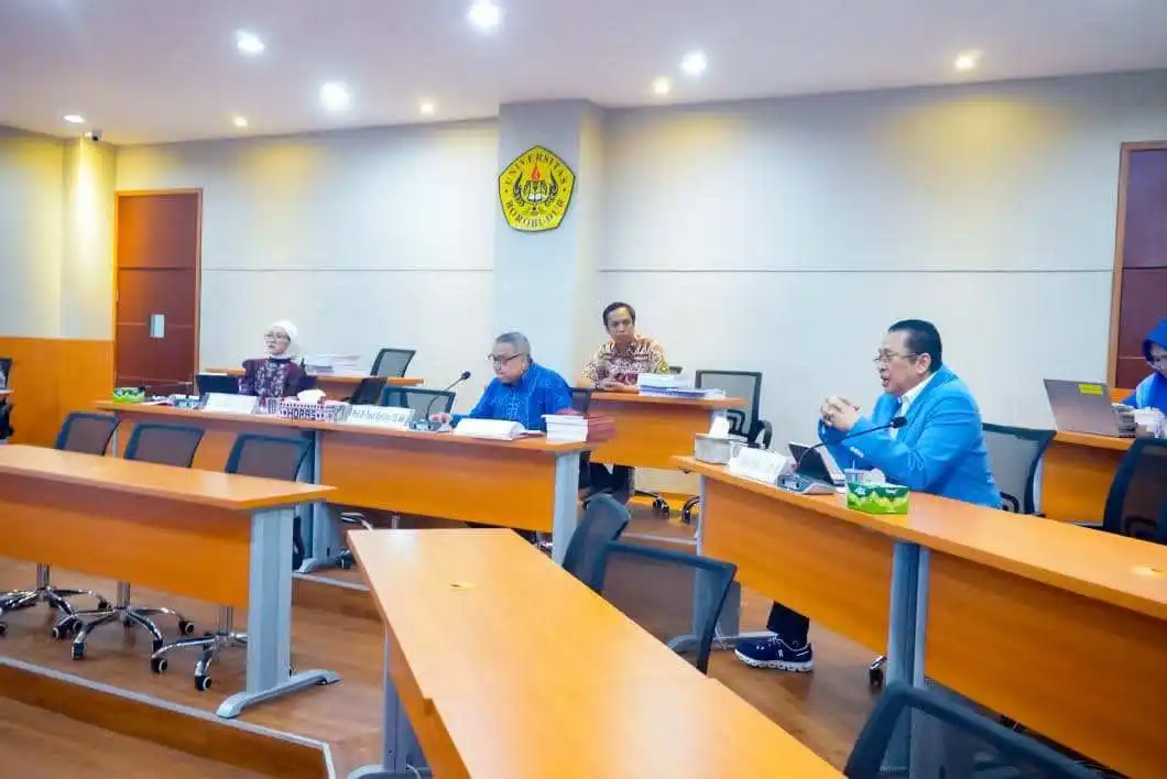 Jadi Co-Promotor Sidang Proposal Disertasi Doktor Hukum, Bamsoet Dorong Digitalisasi Pengawasan Satpam