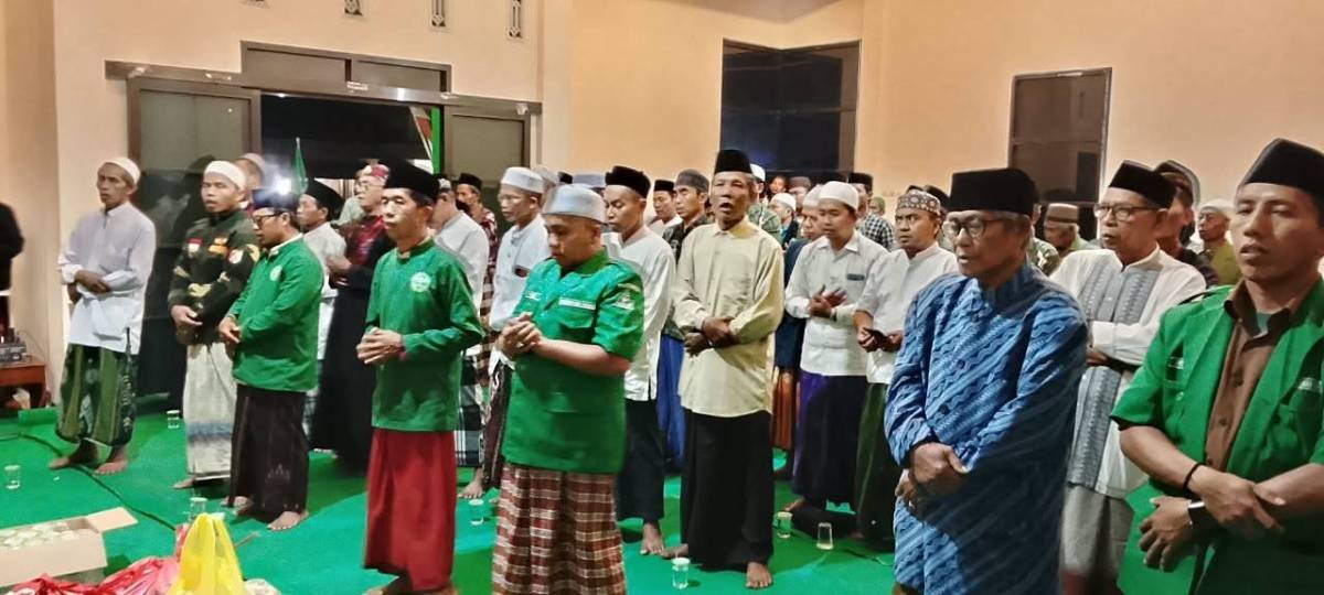 Semarak HUT ke-81 RI, MWCNU Leces Gelar Maulid Nabi dan Doa Bersama untuk NKRI Semarak HUT ke-81 RI, MWCNU Leces Gelar Maulid Nabi dan Doa Bersama untuk NKRI