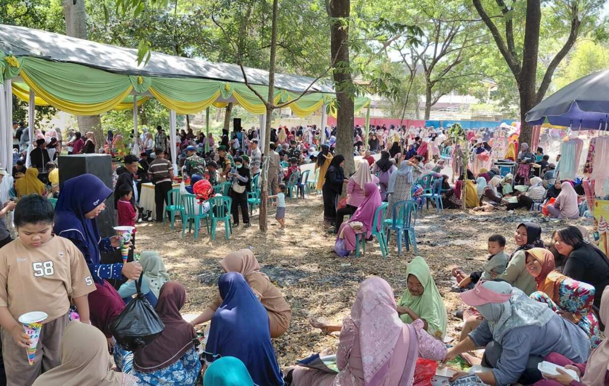 Berbalut Seni Langen Tayub, Danramil Dander Bojonegoro Hadiri Sedekah Bumi di Taman Tirtawana