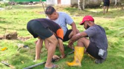 Perbaikan Pipanisasi Dikebut, Satgas TMMD Ke-129 Pastikan Program TNI Manunggal Air Bersih Segera Dinikmati Warga Kampung Sesor Perbaikan Pipanisasi Dikebut, Satgas TMMD Ke-129 Pastikan Program TNI Manunggal Air Bersih Segera Dinikmati Warga Kampung Sesor