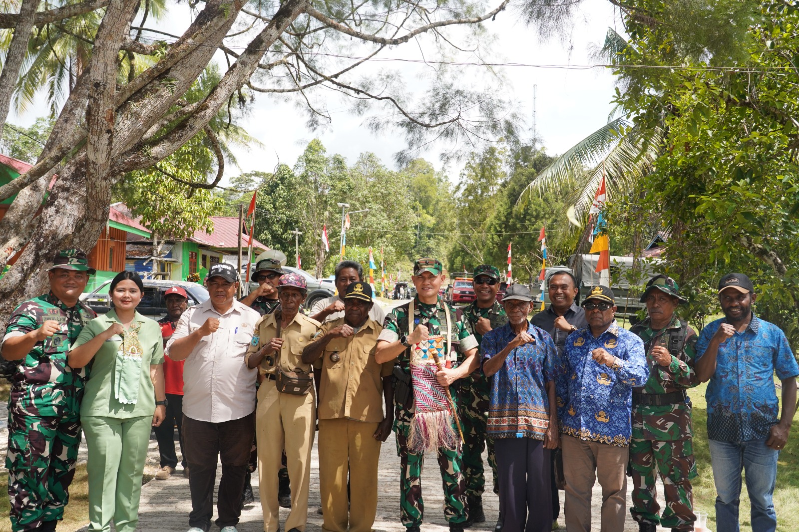Danrem 181/PVT Bersama Forkopimda Tinjau Hasil TMMD Ke-129, Pastikan Pembangunan di Kampung Sesor Berikan Manfaat Nyata Danrem 181/PVT Bersama Forkopimda Tinjau Hasil TMMD Ke-129, Pastikan Pembangunan di Kampung Sesor Berikan Manfaat Nyata