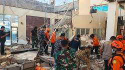 TNI Kerahkan Personel, Hercules, dan KRI Bantu Masyarakat Terdampak Gempa NTT