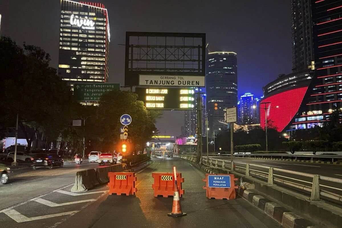 Penutupan Transaksi Gerbang Tol Akibat Aksi Unjuk Rasa di Jakarta