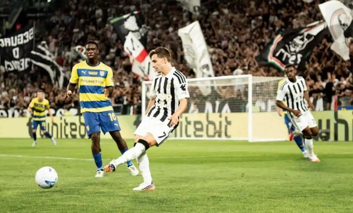 Respon Luciano Spalletti Terhadap Cemoohan Suporter Juventus Meski Menang 2-0