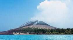 Larangan Aktivitas di Zona Konservasi Gunung Anak Krakatau Larangan Aktivitas di Zona Konservasi Gunung Anak Krakatau