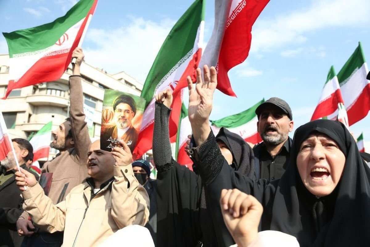 Seruan Persatuan Muslim oleh Pemimpin Tertinggi Iran Seruan Persatuan Muslim oleh Pemimpin Tertinggi Iran