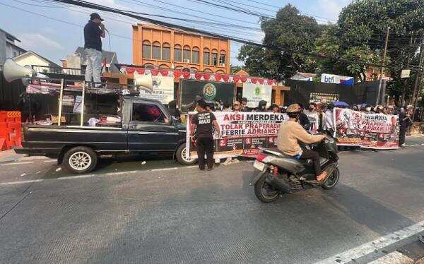 Protes Mahasiswa Menjelang Putusan Praperadilan Protes Mahasiswa Menjelang Putusan Praperadilan