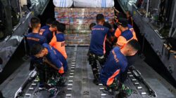 Hari Ketujuh Belas Penanganan Gempa NTT, TNI Salurkan 1.032,921 Ton Bantuan