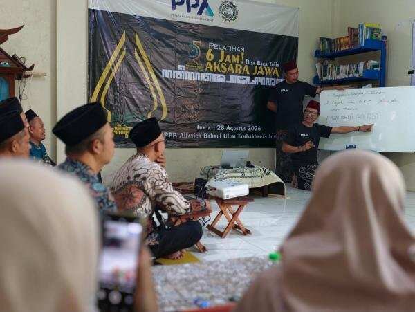 Menghidupkan Aksara Jawa untuk Generasi Muda Menghidupkan Aksara Jawa untuk Generasi Muda
